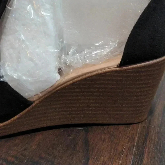 Journee Collection Womens Kedzie Tru Comfort Foam Narrow Width Peep Toe Wedge - Picture 3 of 10